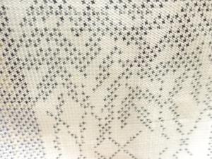 アンティーク　市松に草葉模様織出し本場大島紬着物